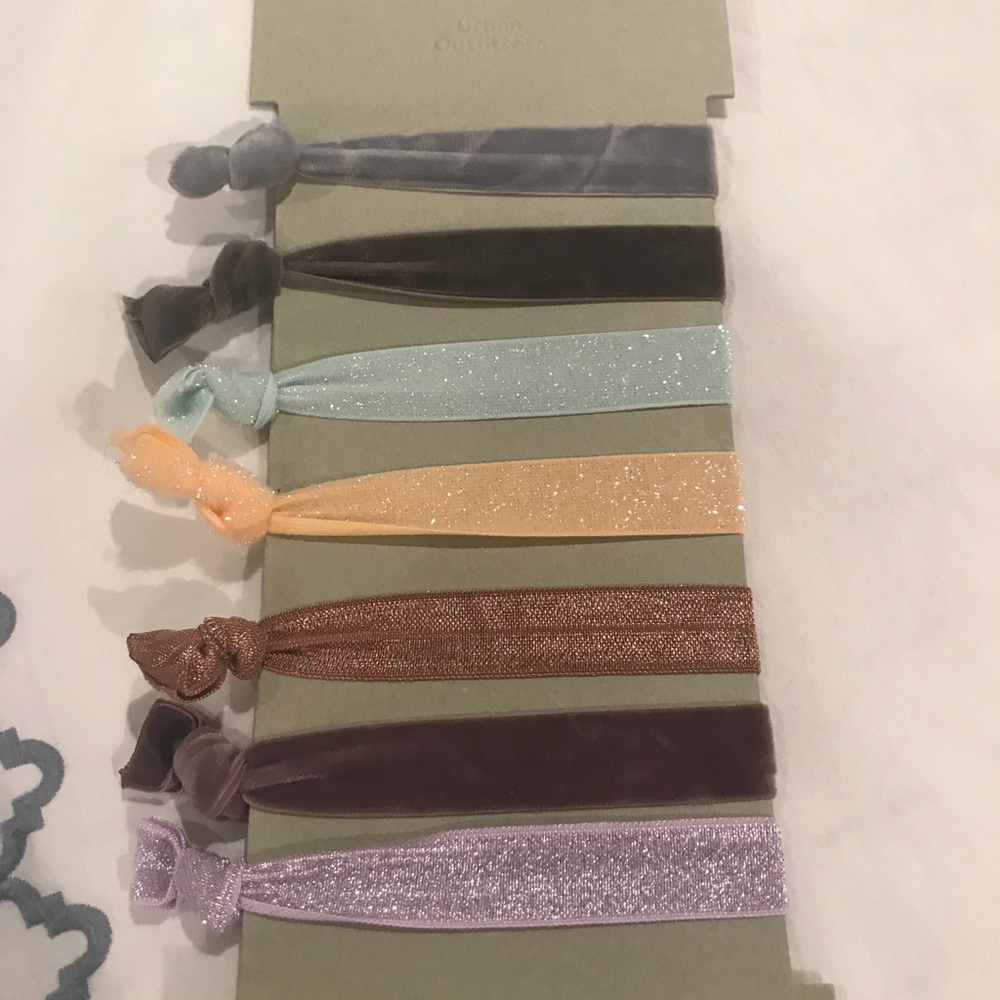 Urban outfitters stylist hair ties